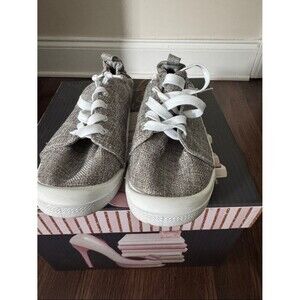 Soulmates Women's Knit Lace-Up Sneakers in Taupe and White